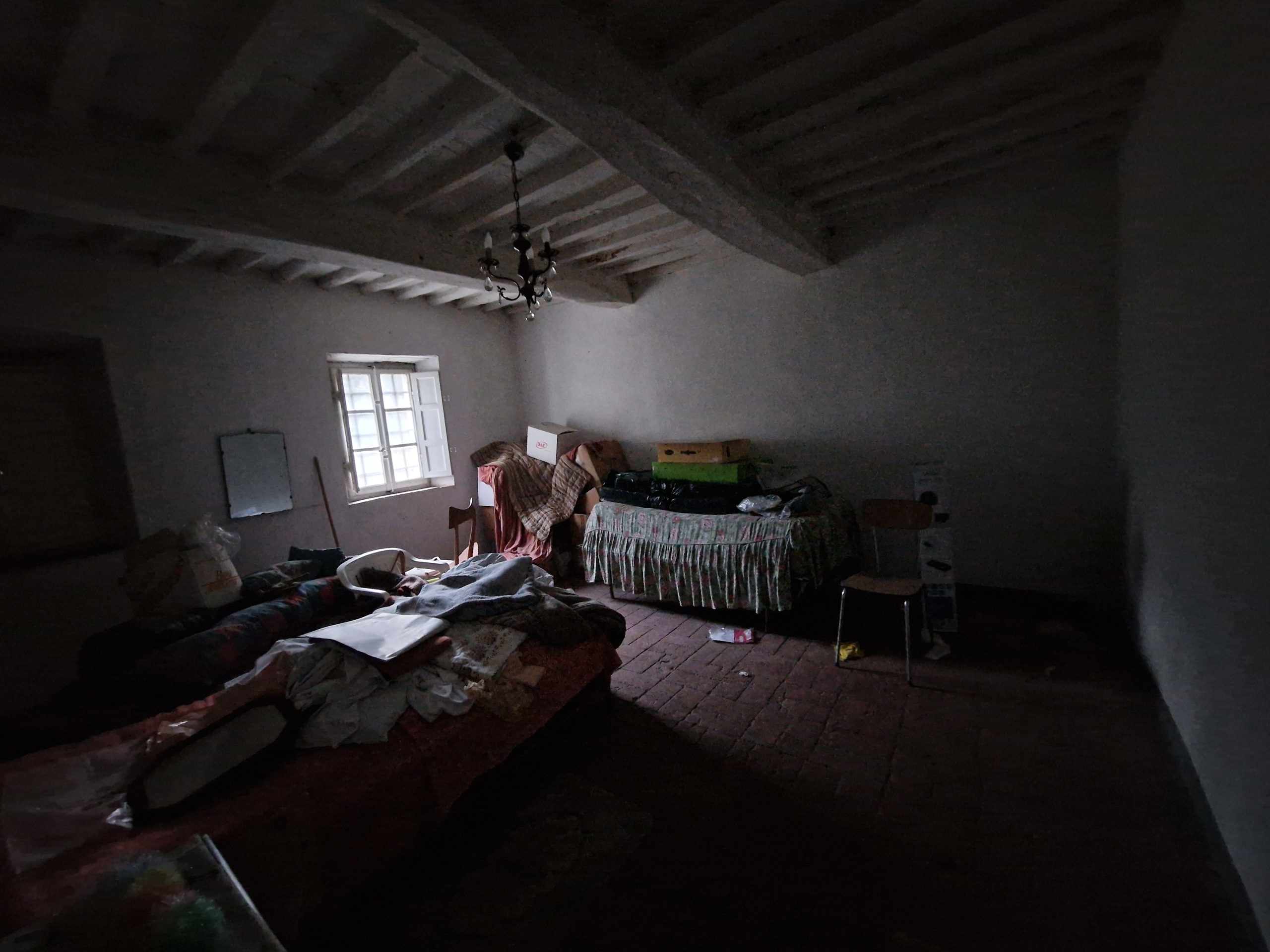 Casa indipendente con giardino in via di balbano, Lucca