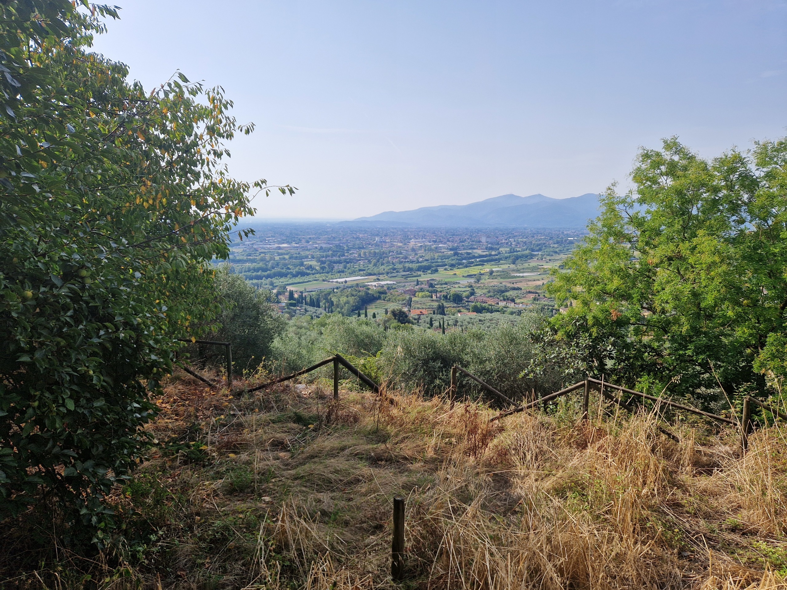 Rustico con giardino in via montebonelli 860, Lucca