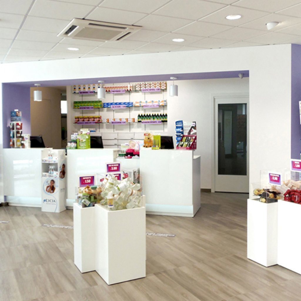 Locale commerciale in vendita in via matteo civitali, Lucca