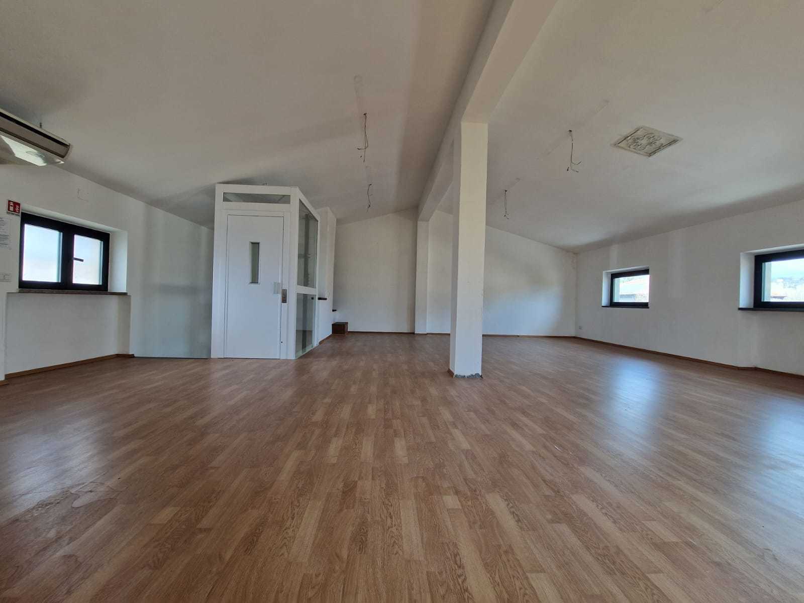 Capannone in affitto in via sarzanese 533, Lucca