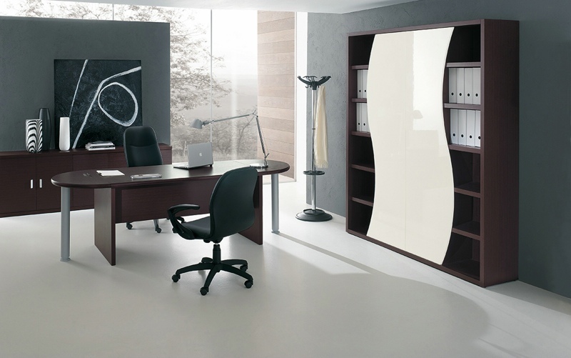 Ufficio ristrutturato in traversa, Lucca