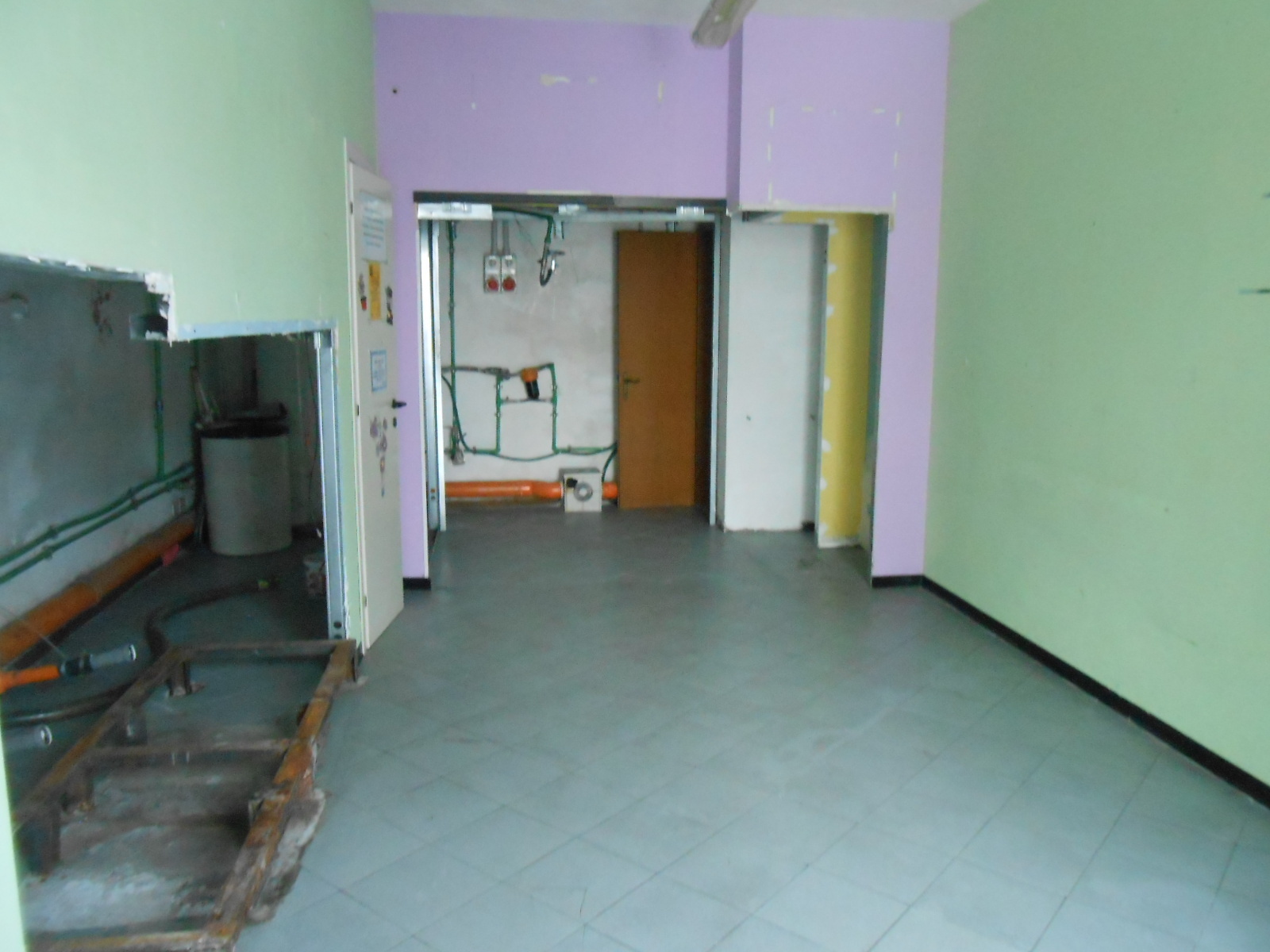 Locale commerciale in affitto in viale g. puccini 1809, Lucca