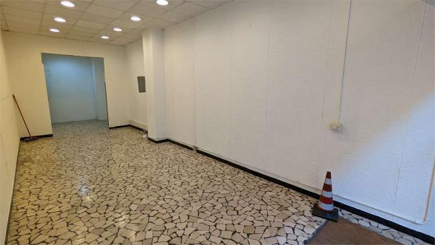 Capannone in vendita in via matteo civitali, Lucca