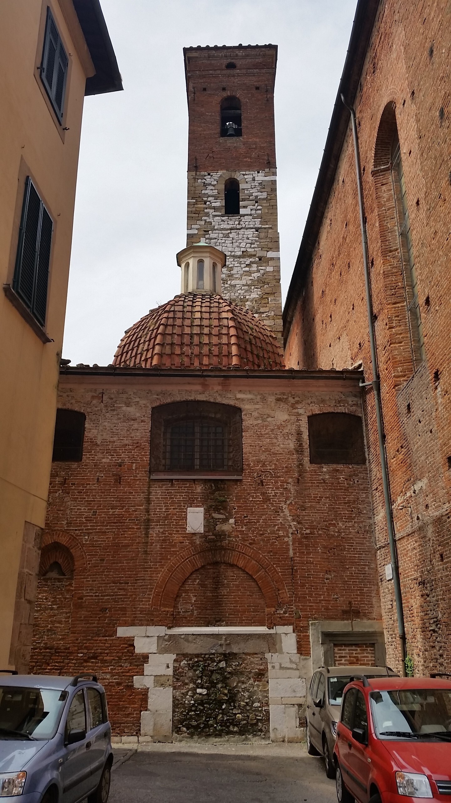 Locale commerciale in affitto in giarinetto, Lucca