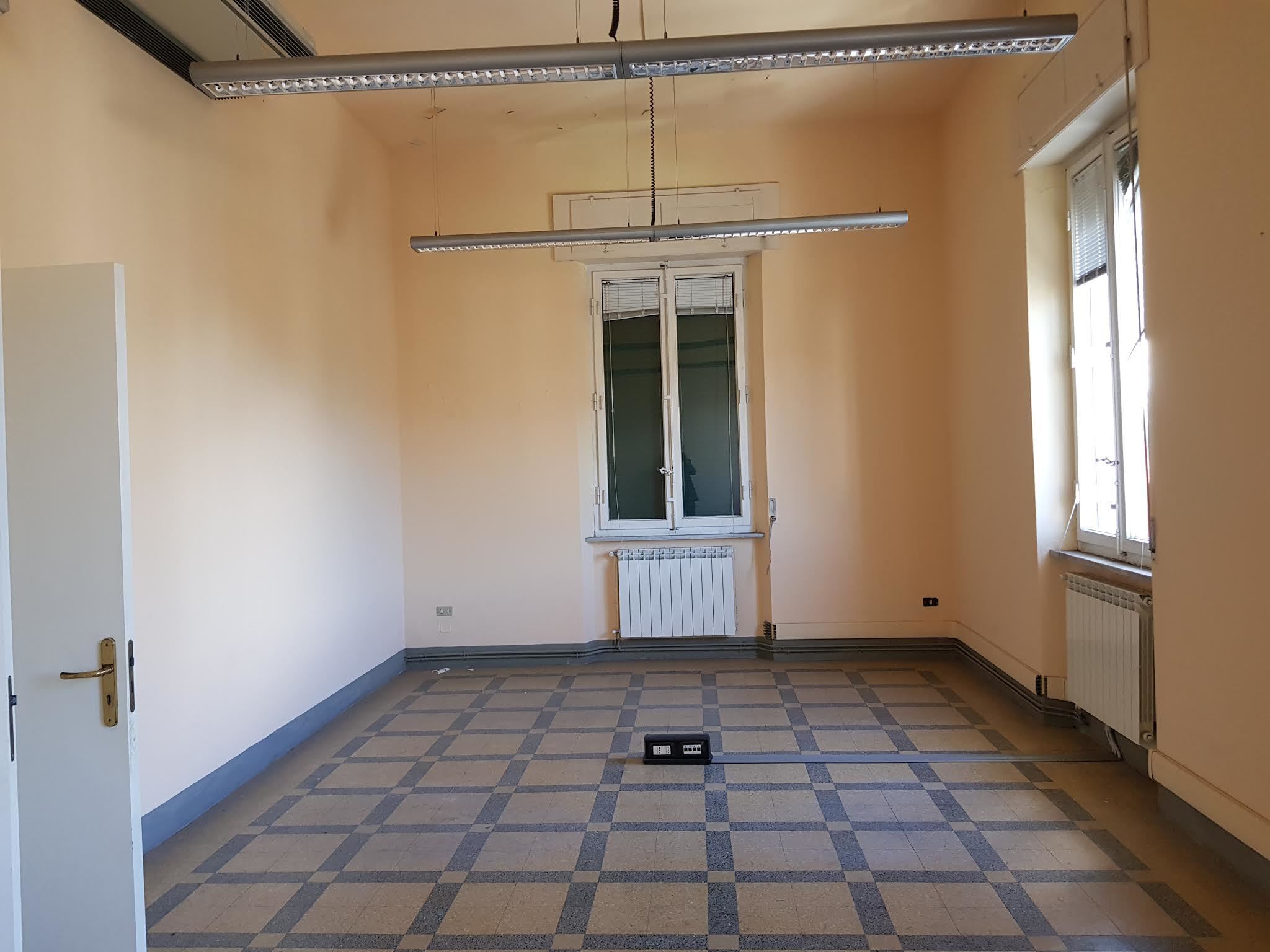 Ufficio in affitto in via angeloni carlo 81, Lucca