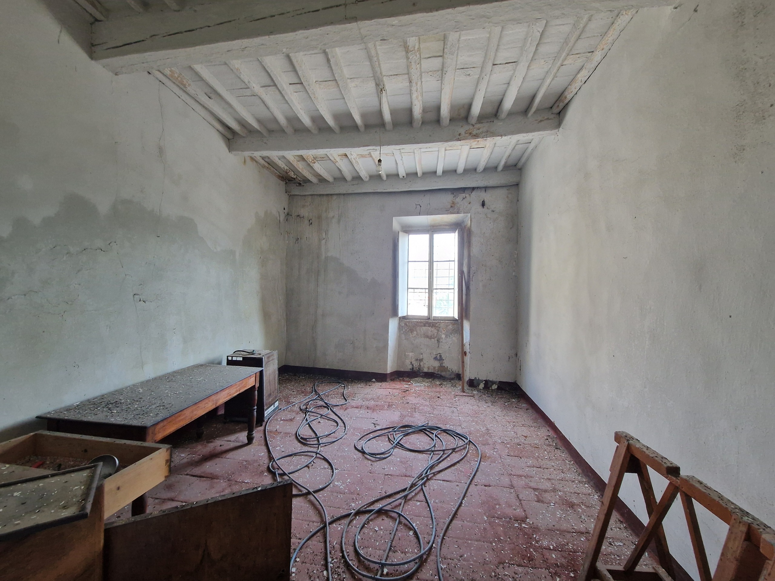 Rustico da ristrutturare in via di magazzeno, Lucca