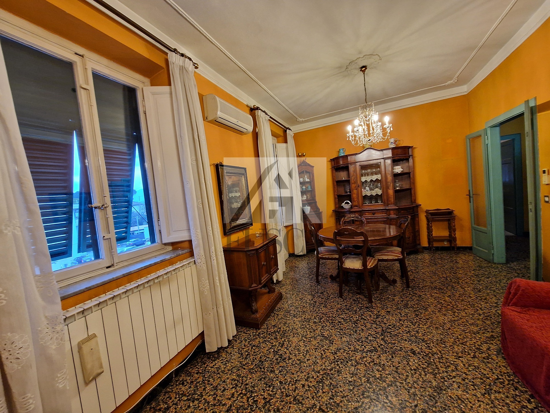 Quadrilocale con box in via di salicchi, Lucca