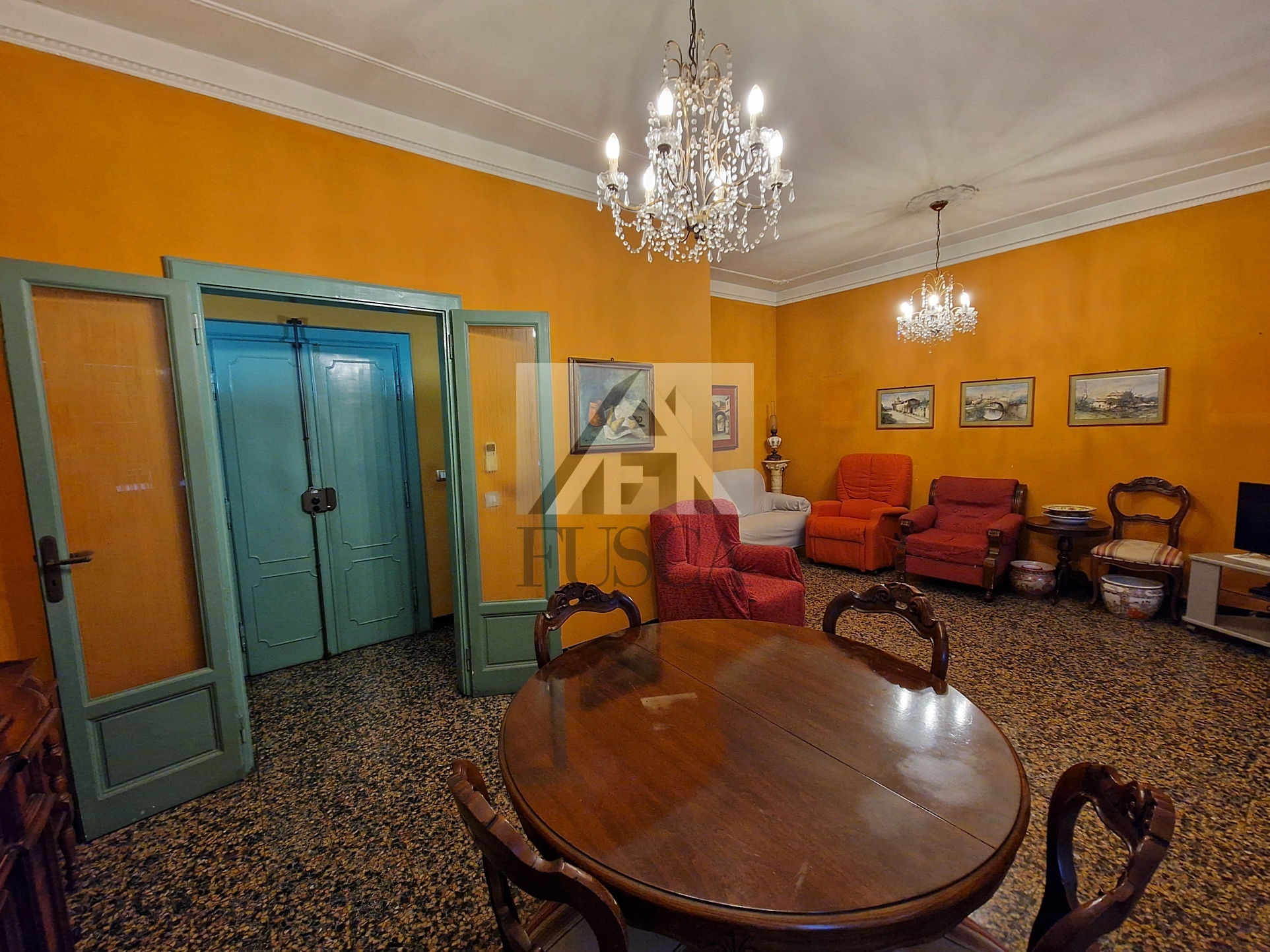 Quadrilocale con box in via di salicchi, Lucca