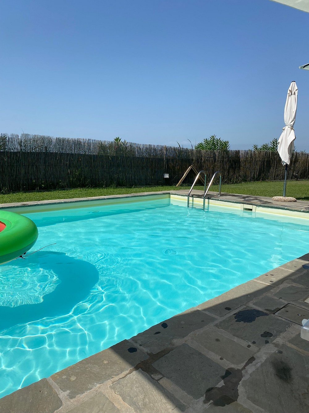Rustico con giardino in via sarzanese 3482, Lucca