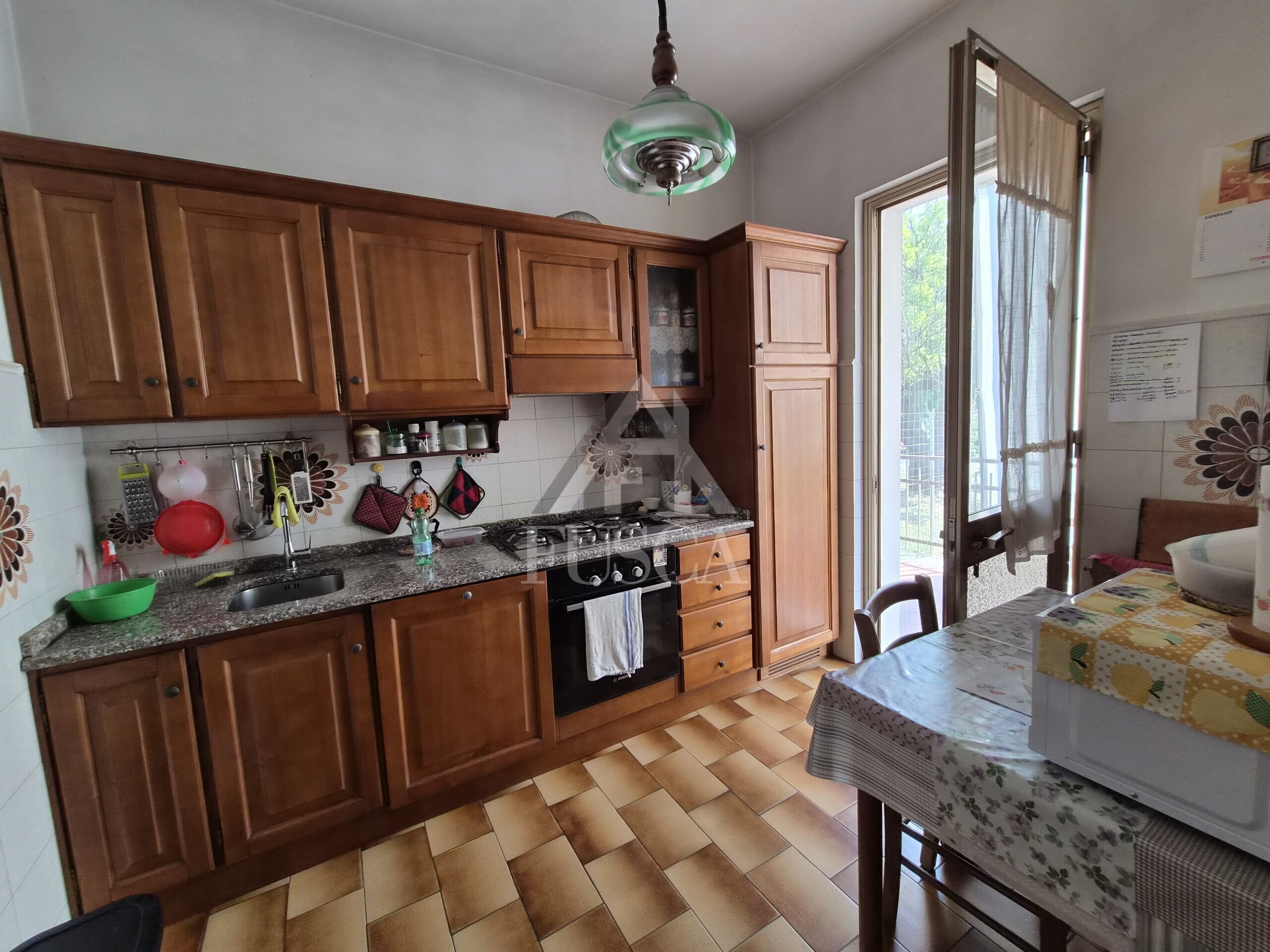 Appartamento con giardino in via sarzanese, Lucca