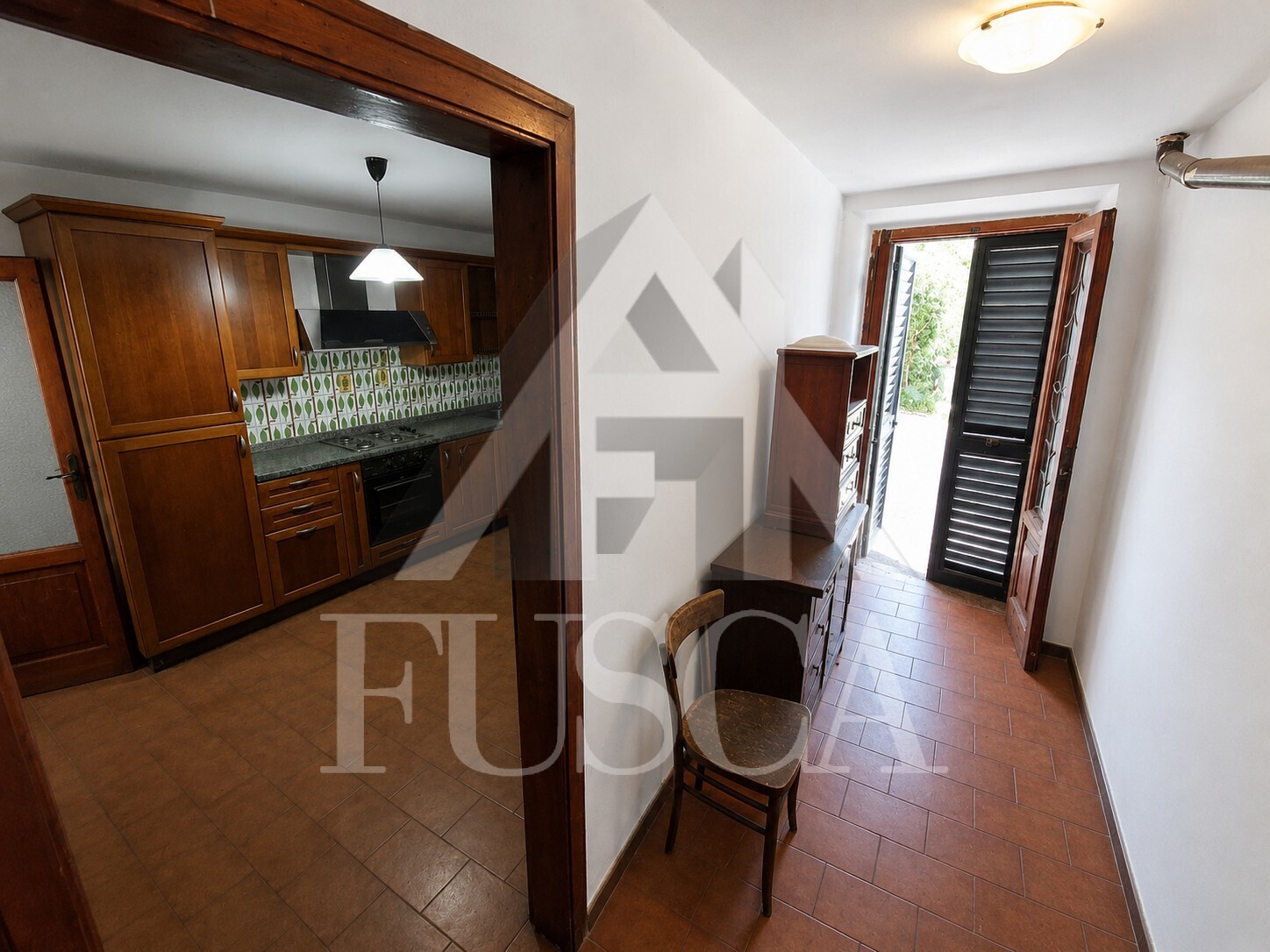 Casa indipendente da ristrutturare in via nicol� paganini, Lucca