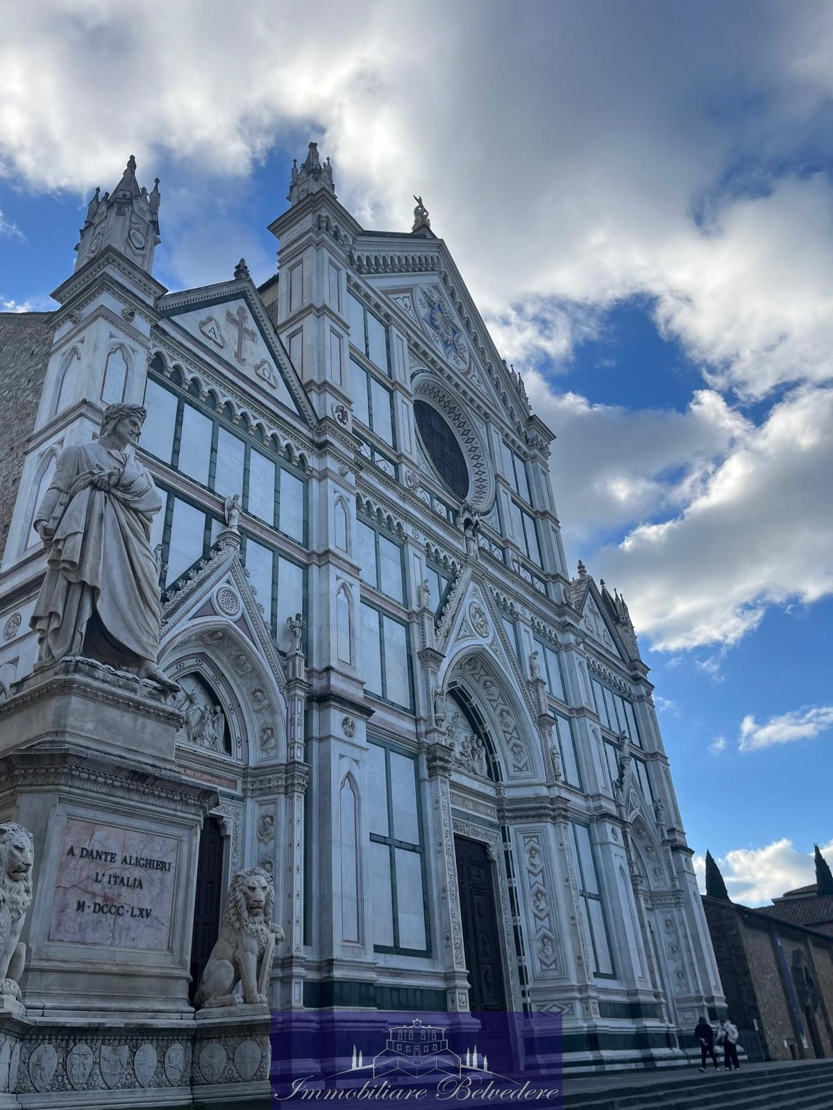 Magazzino da ristrutturare in piazza santa croce, Firenze