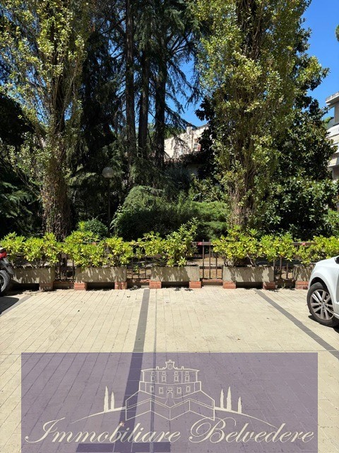 Box/Garage 10mq in affitto in via lungo l'affrico, Firenze