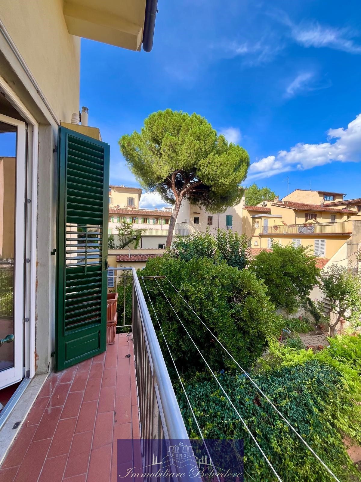 Quadrilocale in affitto in piazza santissima annunziata, Firenze