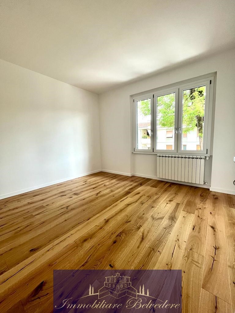 Trilocale con terrazzo in via filippo turati, Firenze