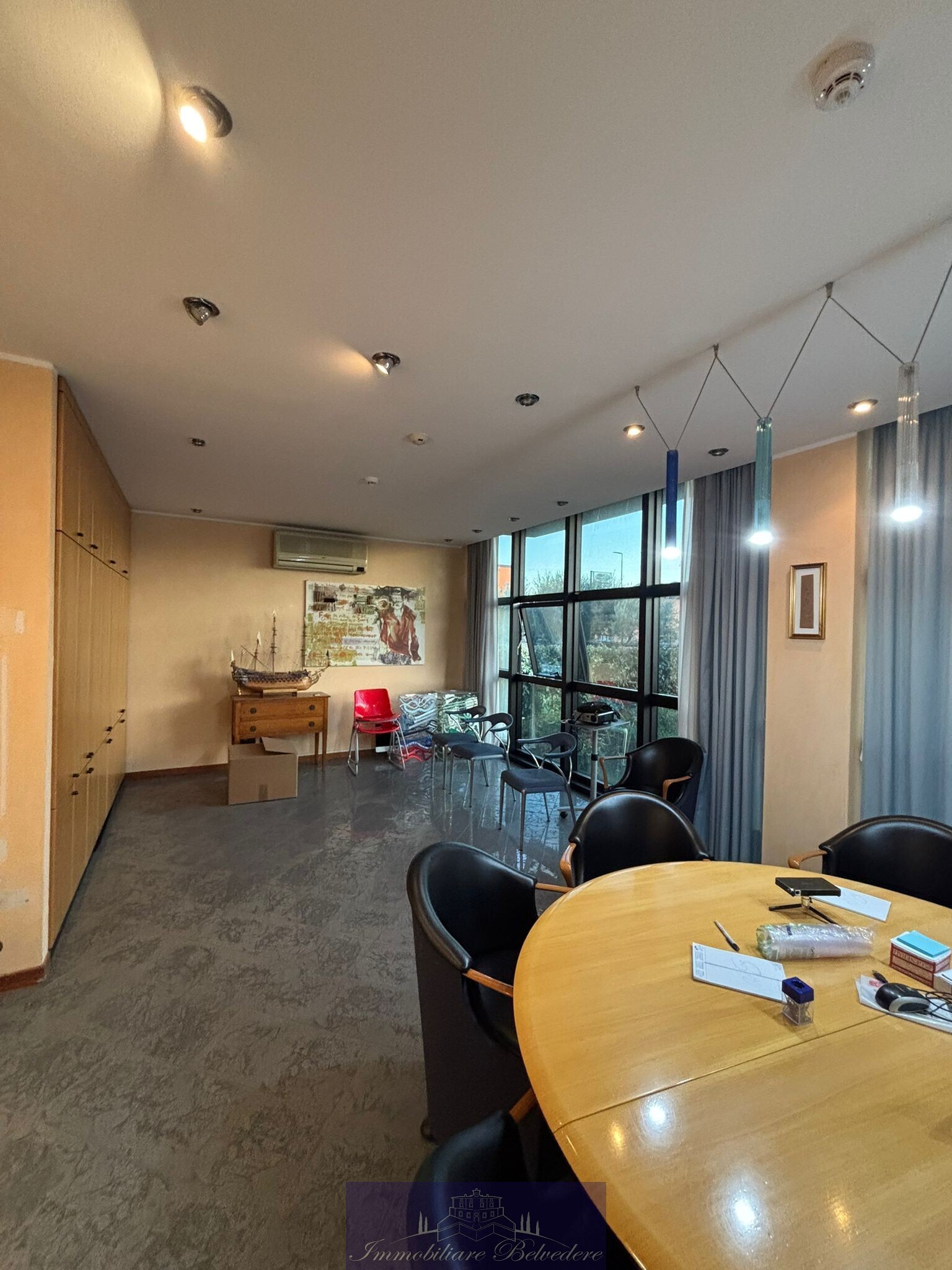 Laboratorio con giardino in via castonella, Campi Bisenzio