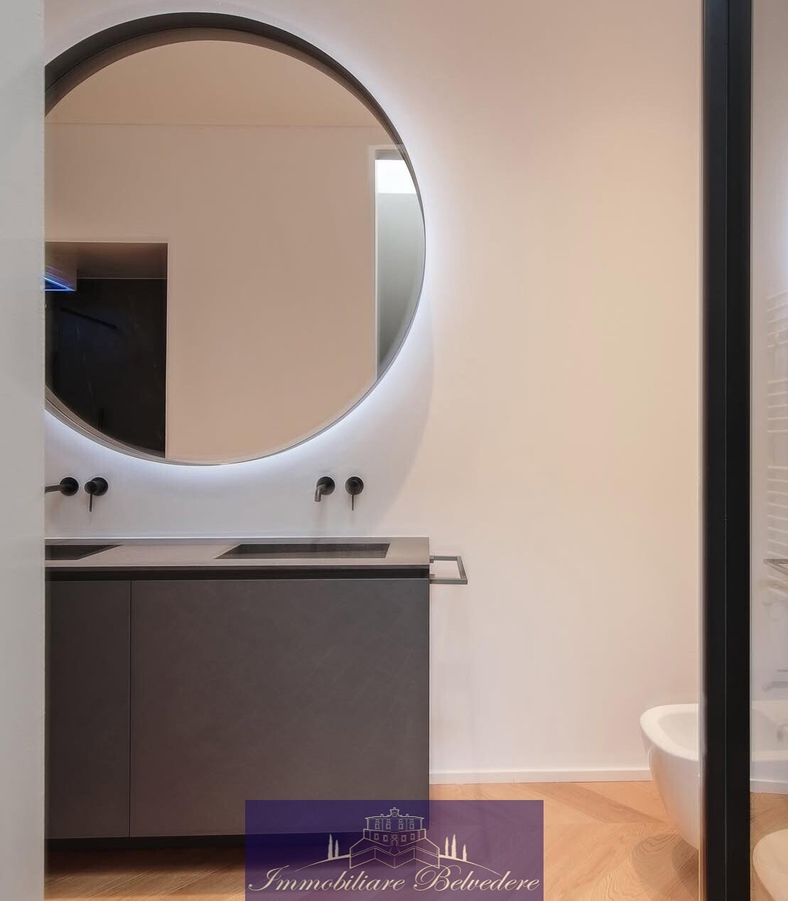 Appartamento con terrazzo in via manni, Firenze