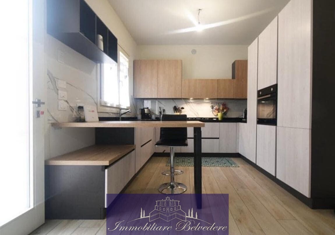 Appartamento con terrazzo in via manni, Firenze