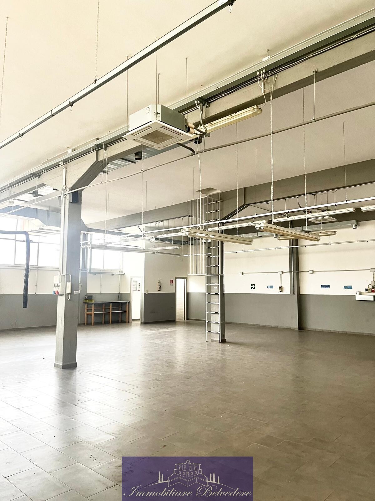 Laboratorio in vendita in via a. meucci, Bagno a Ripoli