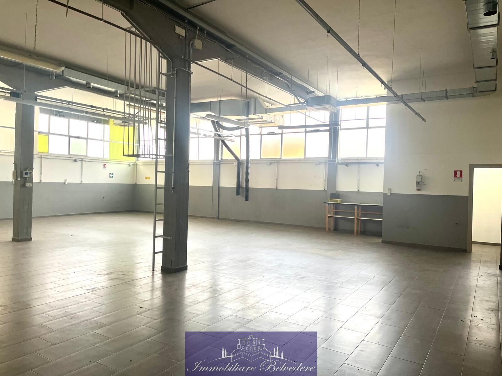 Laboratorio in vendita in via a. meucci, Bagno a Ripoli