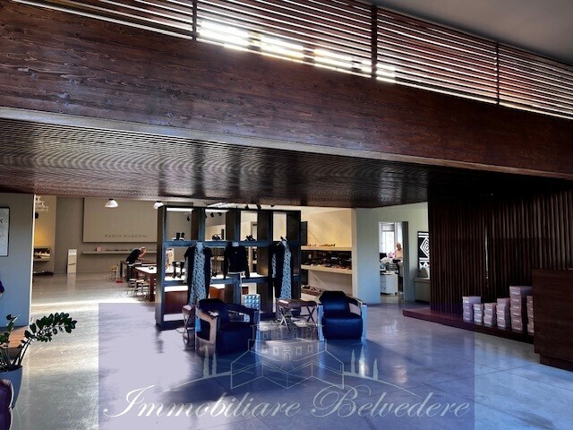 Capannone in vendita in via cassia 63, Impruneta