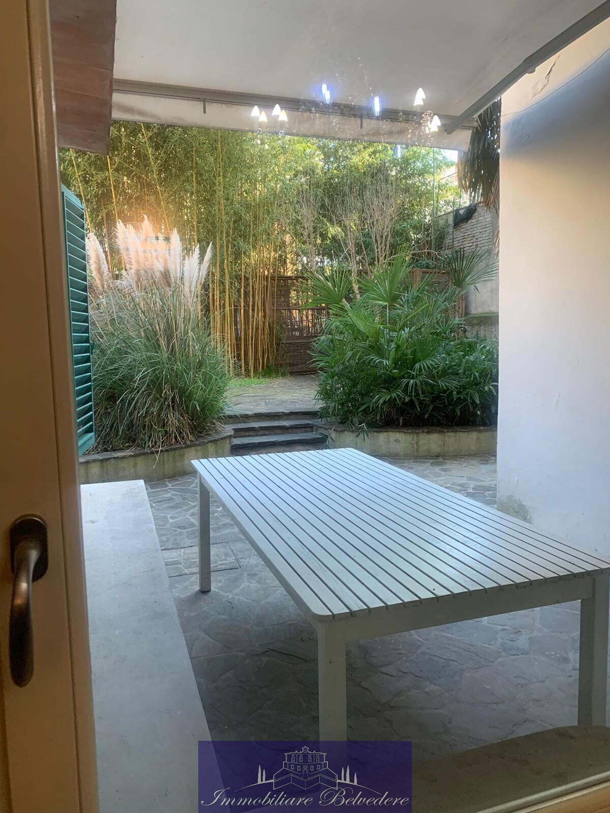 Trilocale con giardino in piazza indipendenza, Firenze