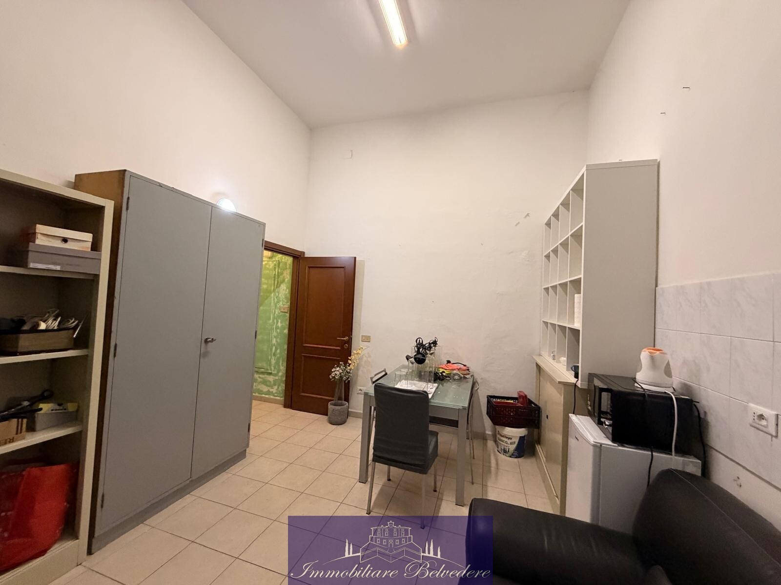 Locale commerciale in vendita in via giuseppe grandi, Firenze