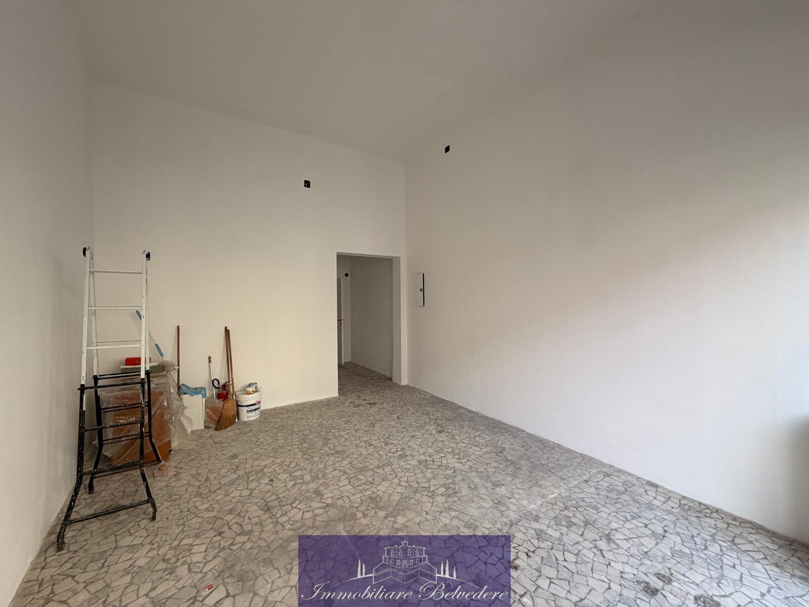 Locale commerciale in affitto in via francesco baracca, Firenze