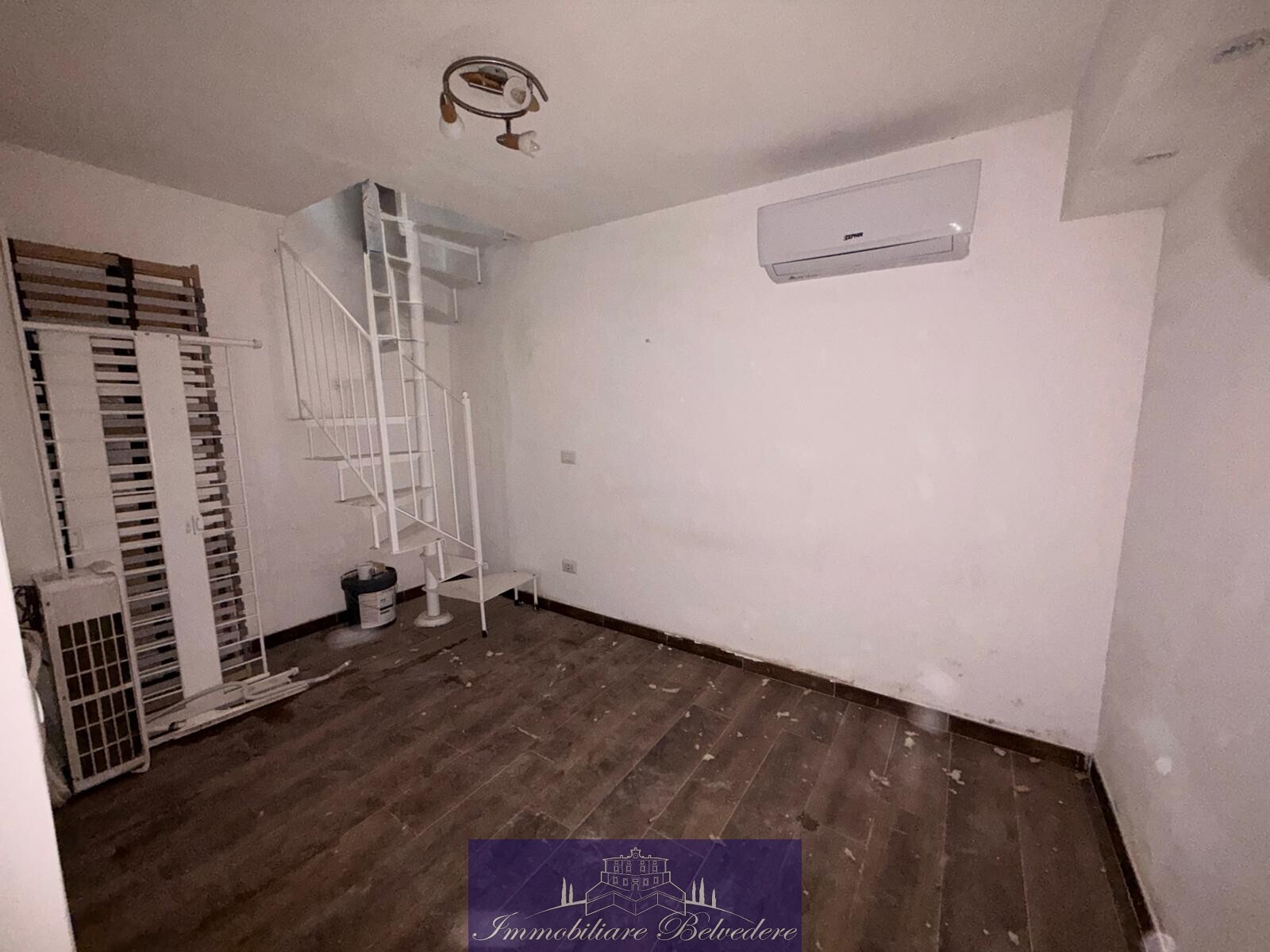 Capannone in vendita in piazza leopoldo, Firenze