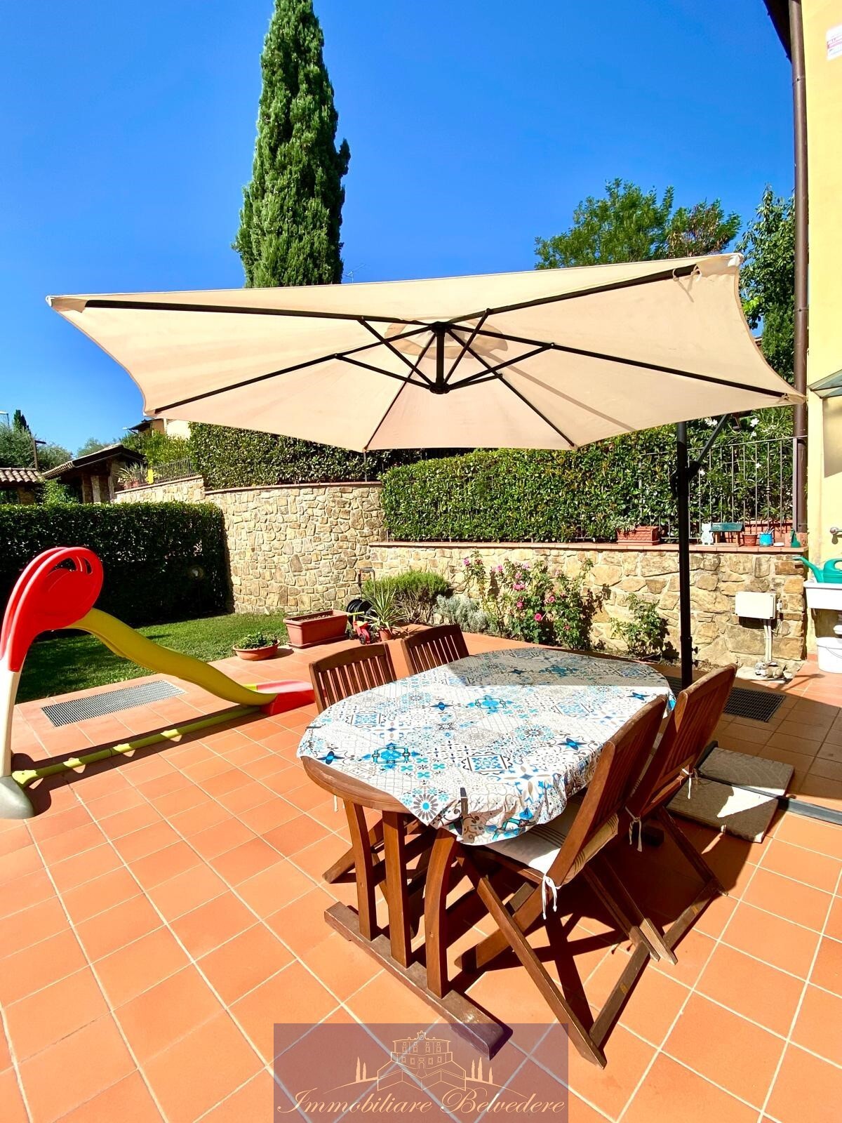 Quadrilocale con giardino in via torricella 7, Impruneta