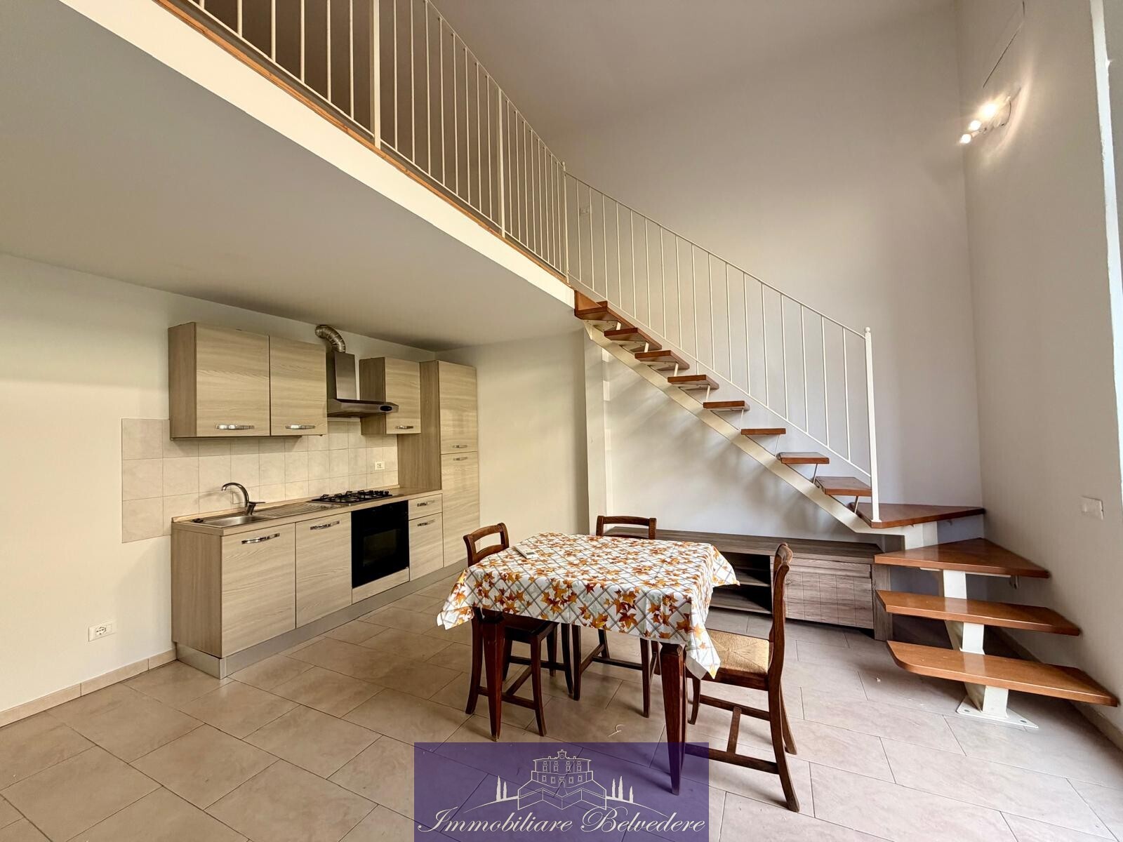 Trilocale con giardino in via giovanni da milano, Firenze