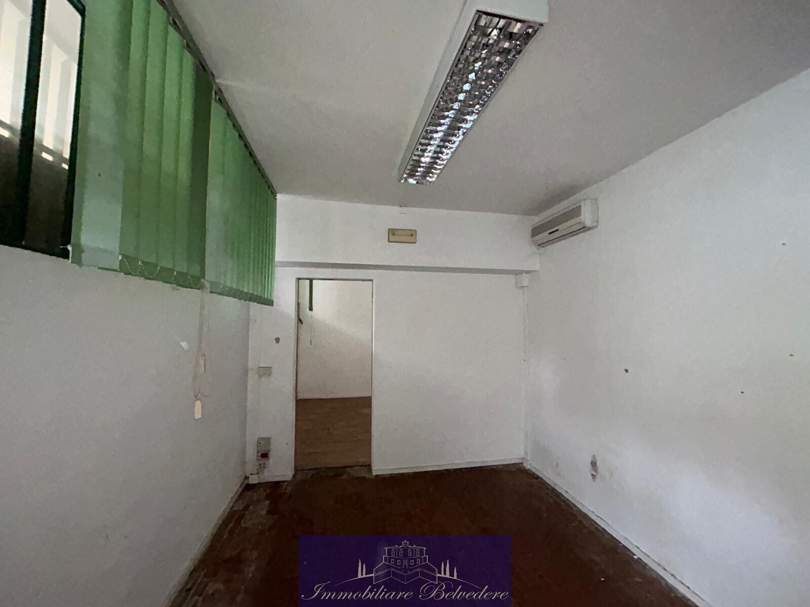 Capannone in vendita in via stefano buonsignori, Firenze