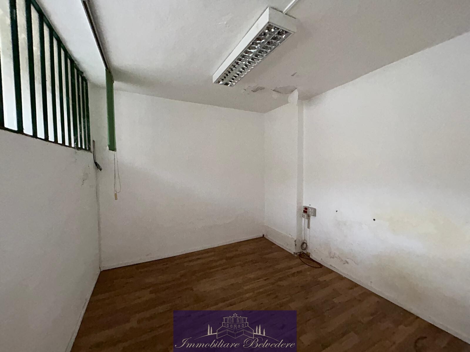 Capannone in vendita in via stefano buonsignori, Firenze