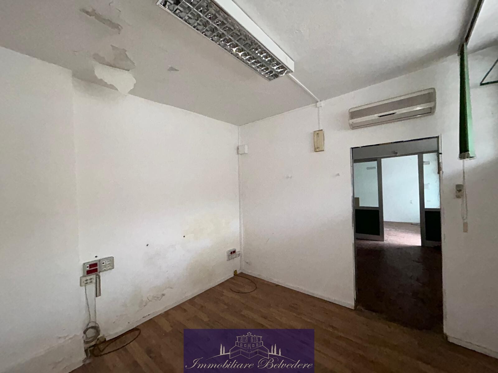 Capannone in vendita in via stefano buonsignori, Firenze