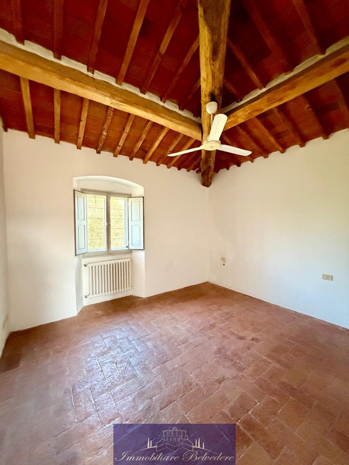 Villa con giardino in via grevigiana, San Casciano in Val di Pesa
