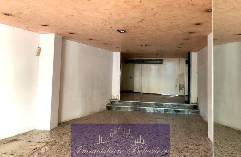 Locale commerciale da ristrutturare in via spinello aretino, Firenze