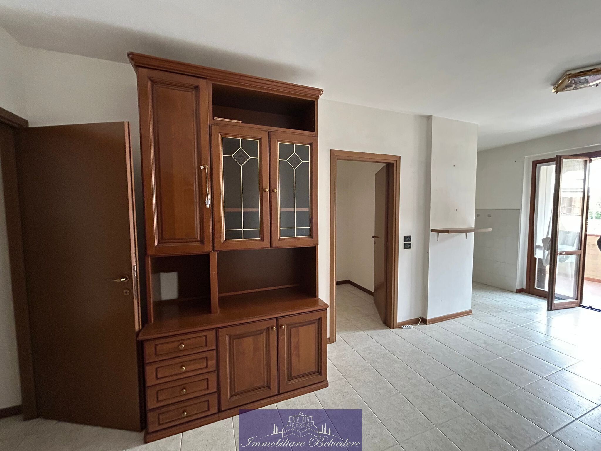 Bilocale con terrazzo in via tifariti, Lastra a Signa