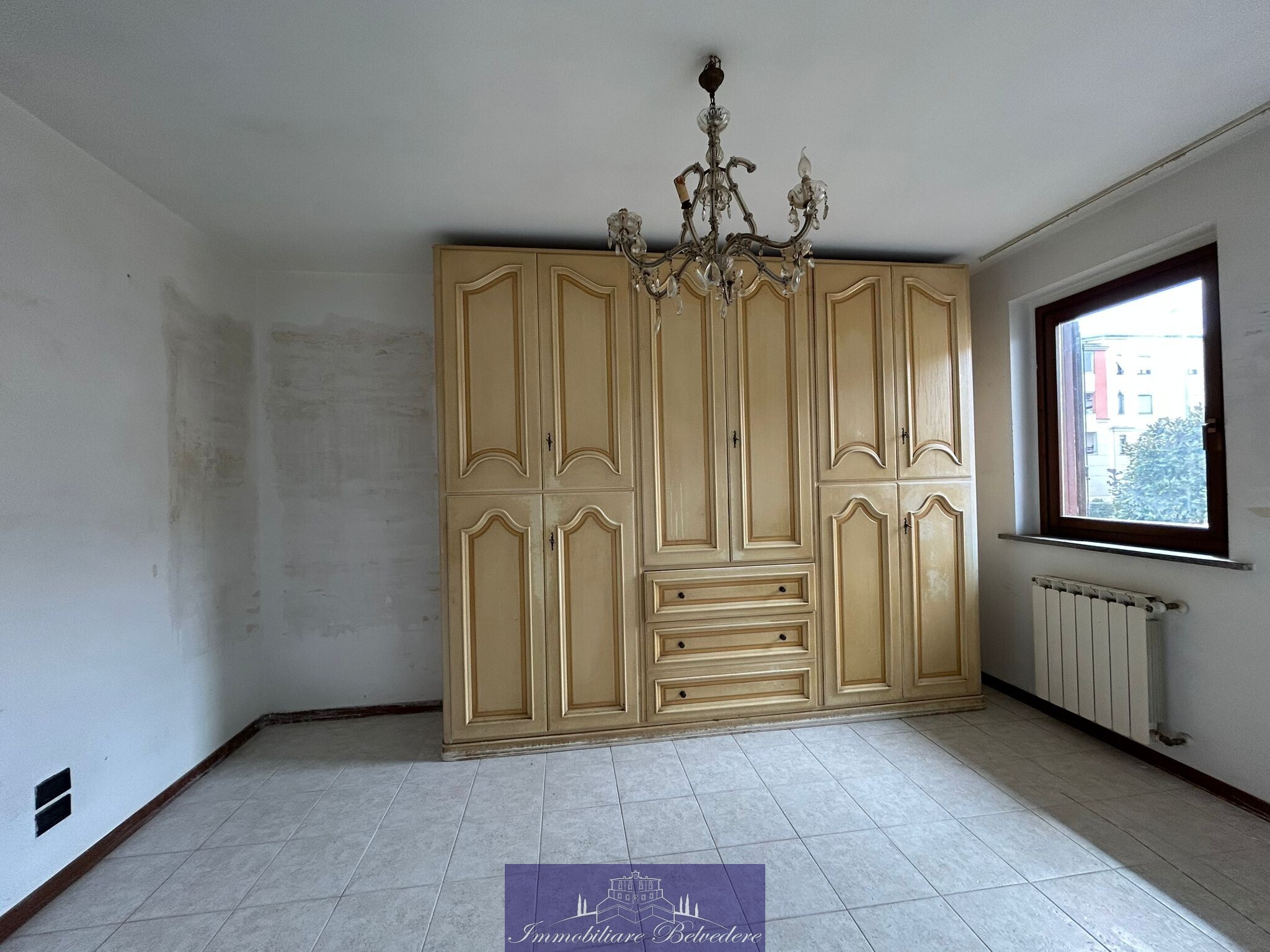 Bilocale con terrazzo in via tifariti, Lastra a Signa