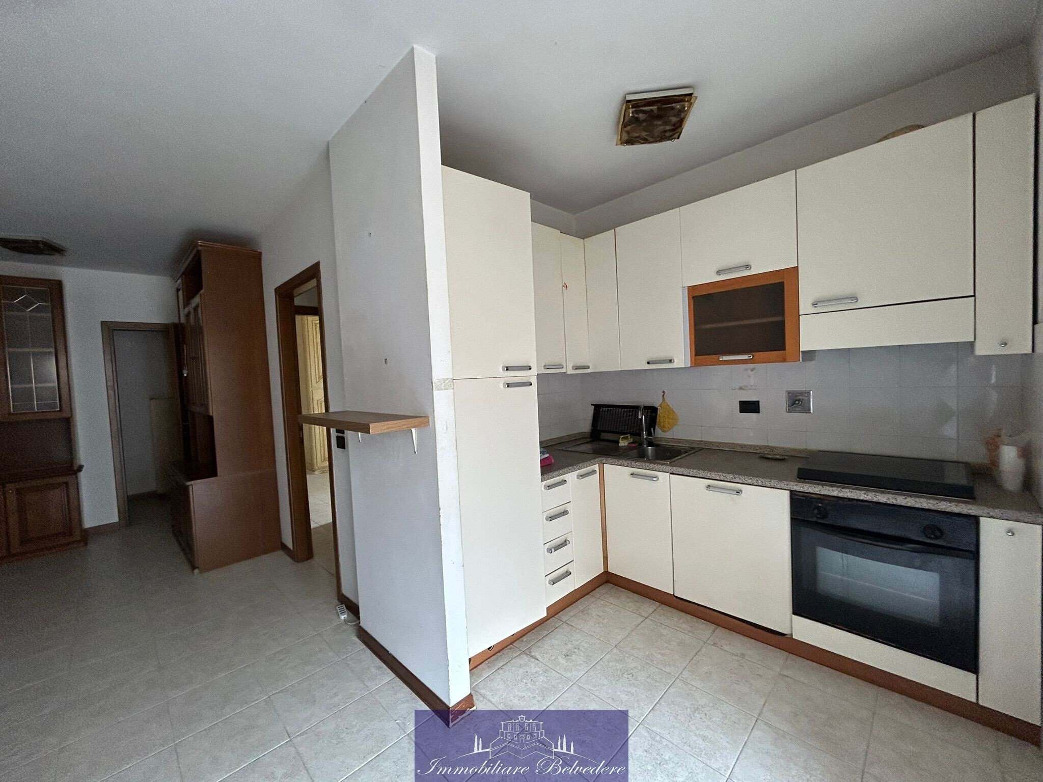 Bilocale con terrazzo in via tifariti, Lastra a Signa