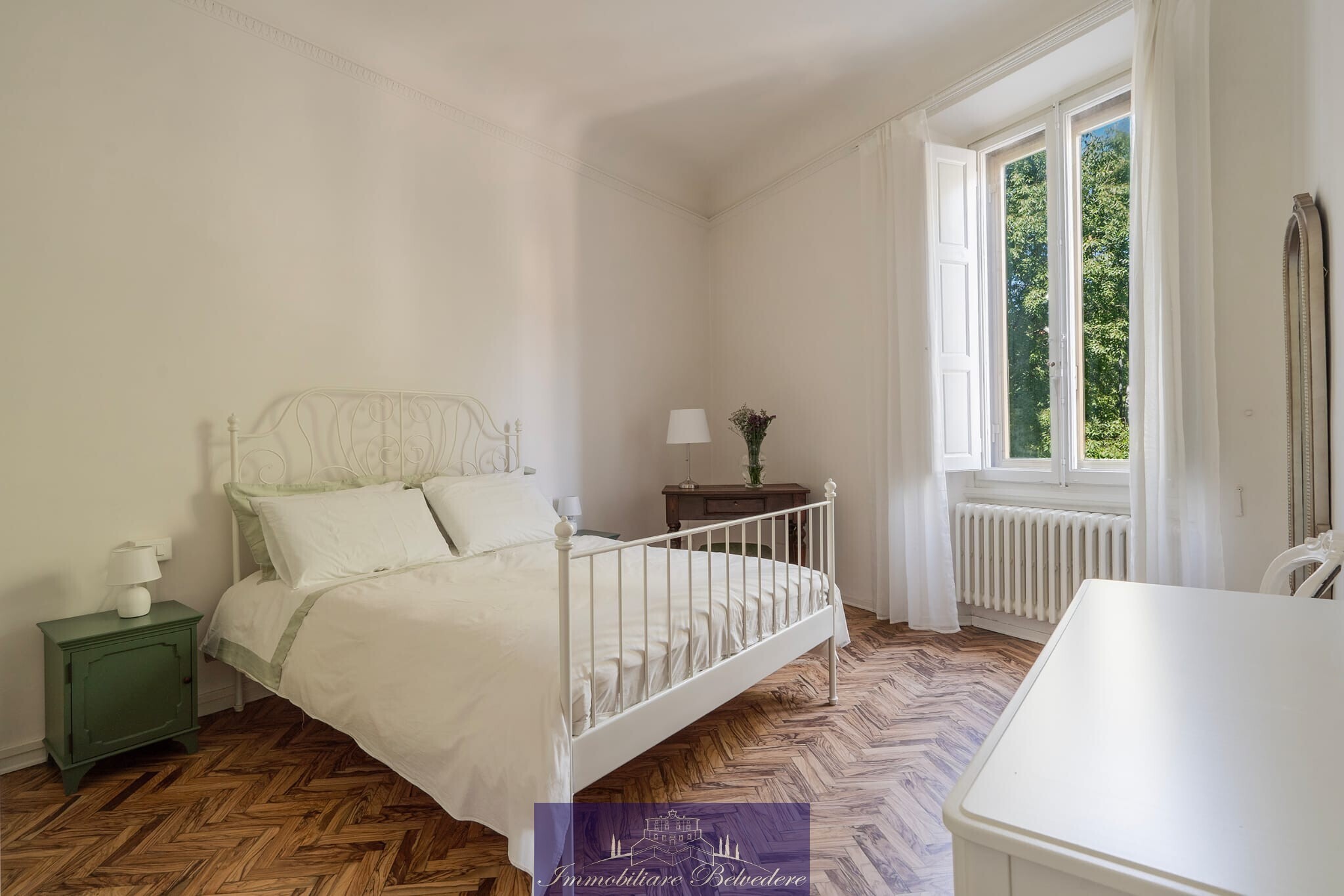 Appartamento con terrazzo in piazza massimo d'azeglio, Firenze