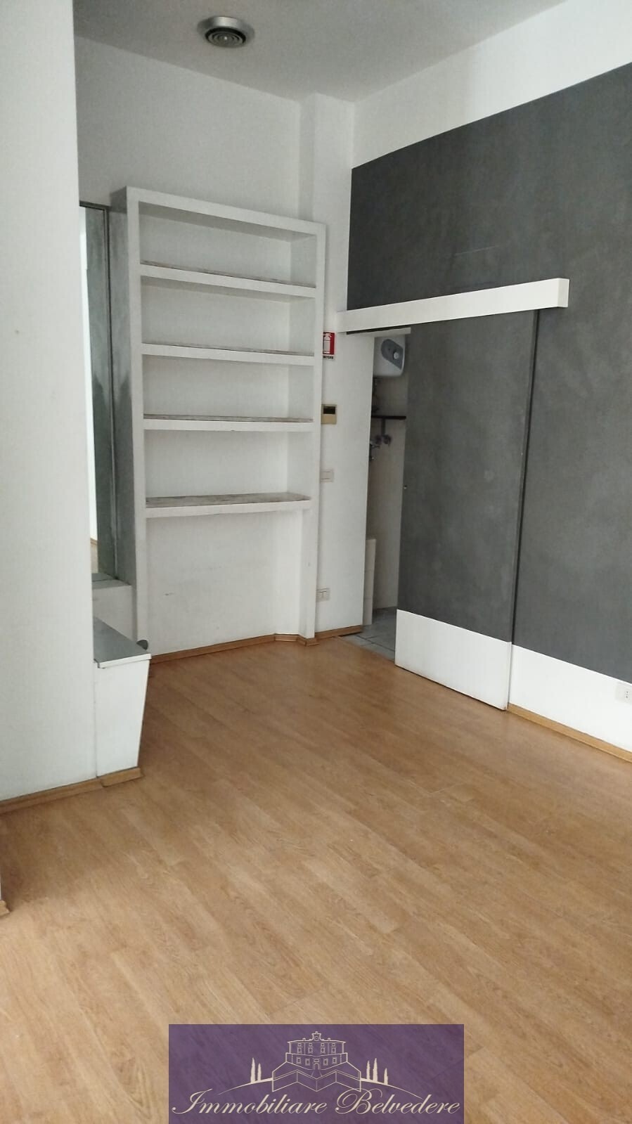 Locale commerciale in affitto in via giovanni pico della mirandola, Firenze