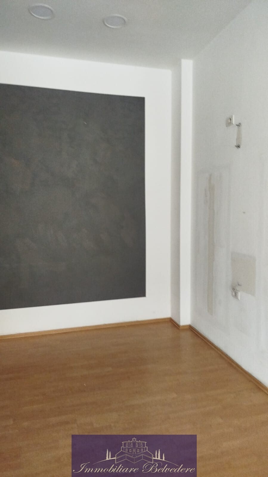 Locale commerciale in affitto in via giovanni pico della mirandola, Firenze