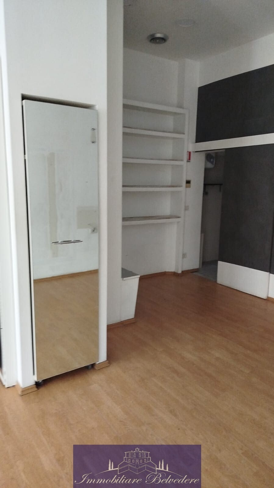 Locale commerciale in affitto in via giovanni pico della mirandola, Firenze