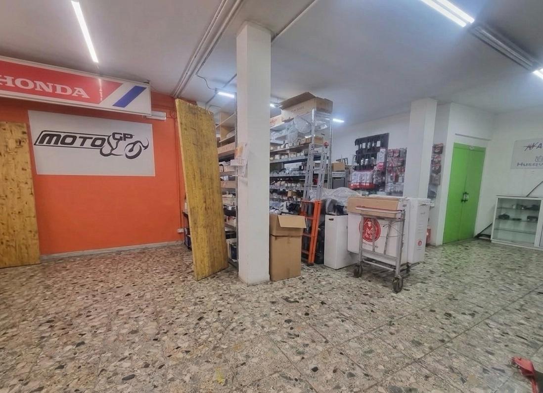 Capannone in vendita in via stefano buonsignori, Firenze