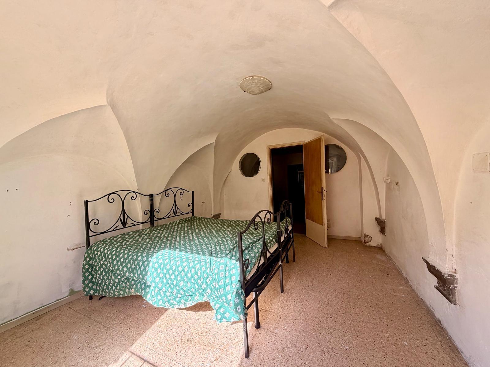 Trilocale da ristrutturare in via il prato, Firenze