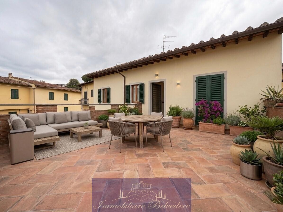 Quadrilocale con giardino in via del desco, Impruneta