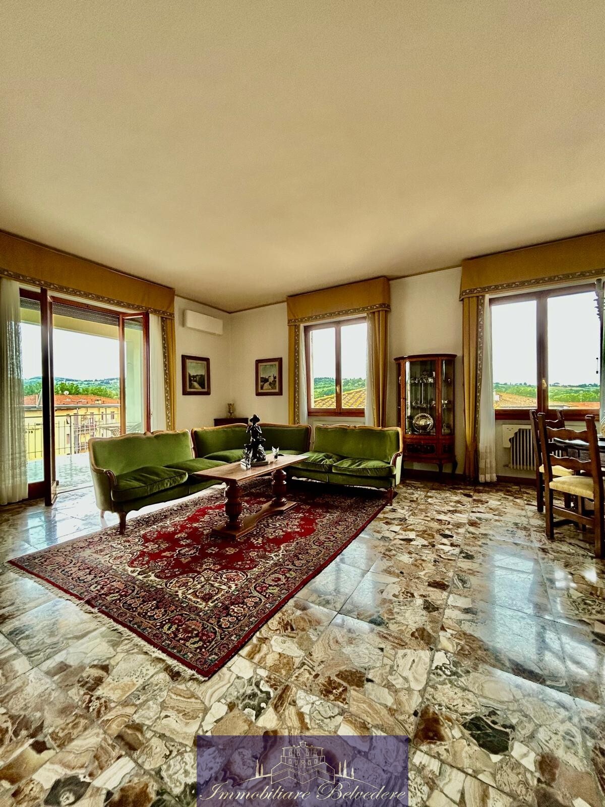 Appartamento con terrazzi in via napoli, San Casciano in Val di Pesa