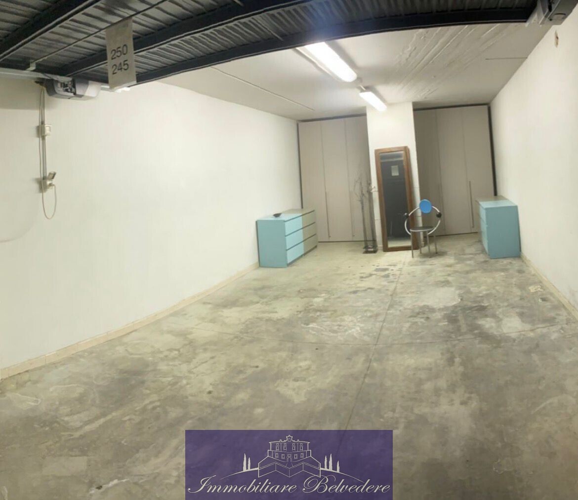 Box/Garage 29mq in affitto in via di melegnano, Firenze
