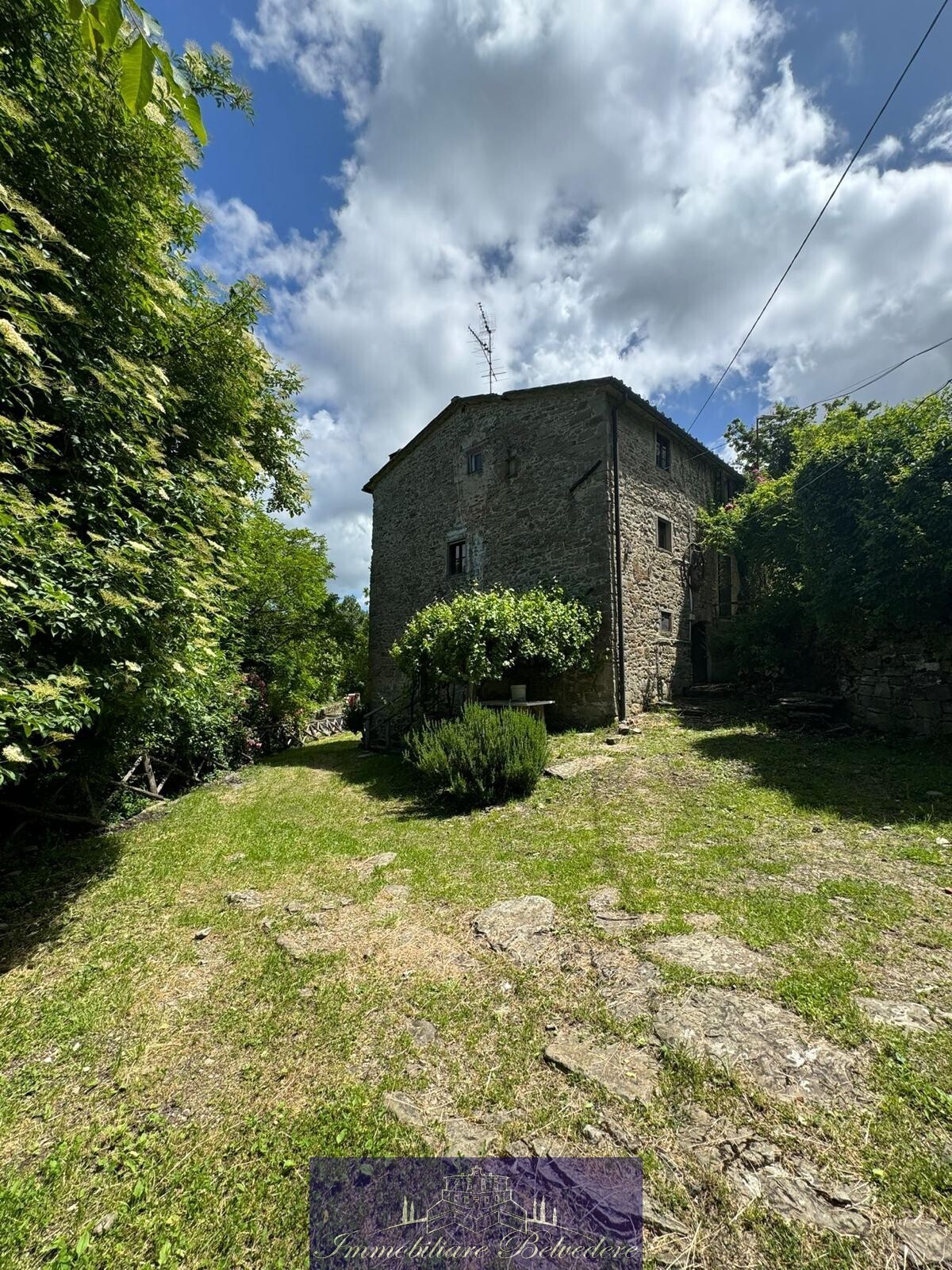 Villa con giardino in localit� borselli meo, Pontassieve