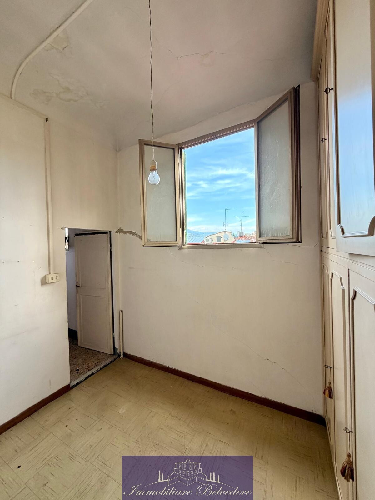 Quadrilocale con terrazzo in via degli orti oricellari, Firenze